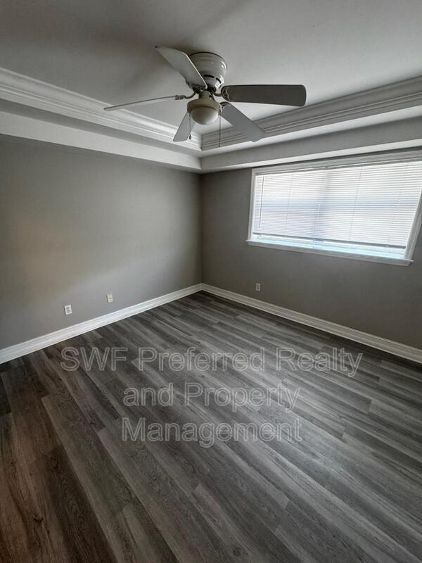 Foto del edificio - 222 Fairweather Ln