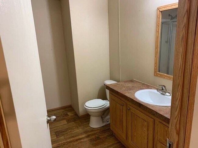 Foto del edificio - 3 bed 2 bath house