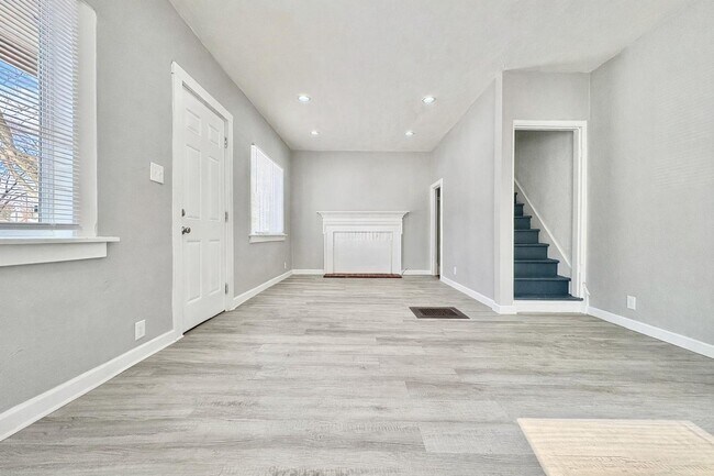 Building Photo - 1052 O'Brien