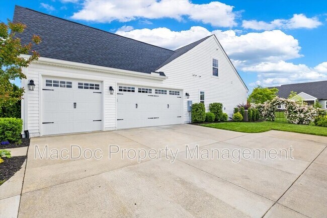 Building Photo - 11602 Robin Woods Cir