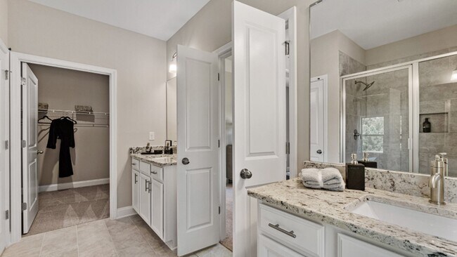 Building Photo - 5148 Golden Oak Cove