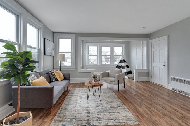 Foto del edificio - 252 Ampere Pkwy