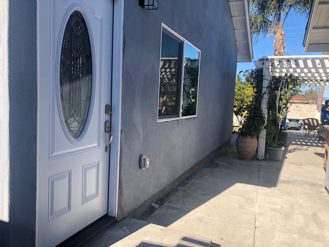 Foto principal - 12151 Lorna St