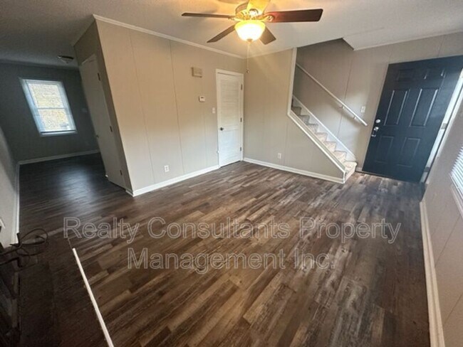 Foto del edificio - 1156 Smith Rd