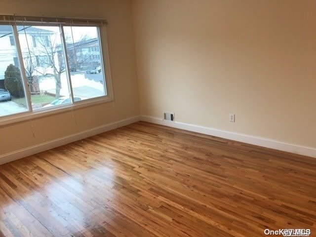 Building Photo - 208-40-208-15 15th Dr