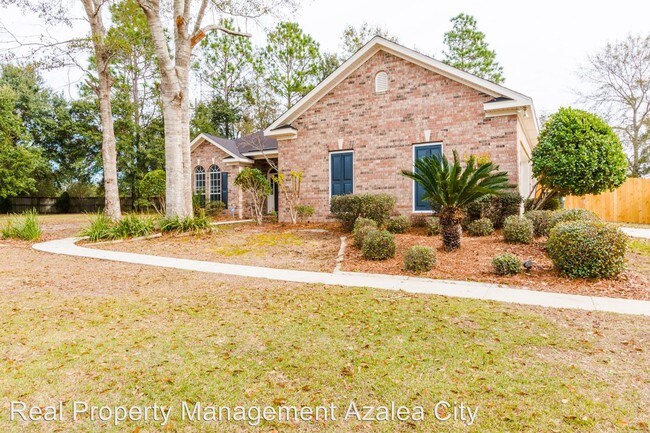 Building Photo - 585 Briar Ct N