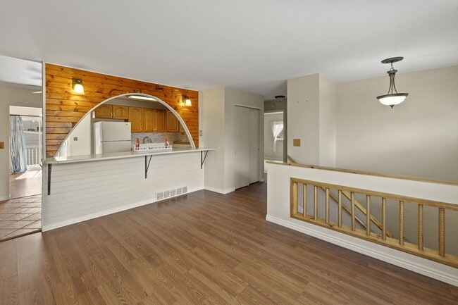 Photo - 4319 Millburn S House