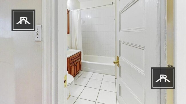 Building Photo - 2 bedroom in Boston MA 02120
