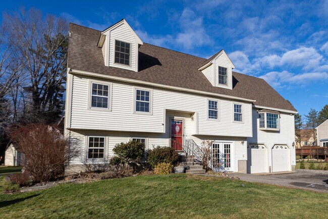 Foto del edificio - 4 Pheasant Ct