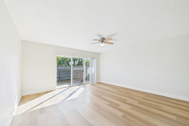 Building Photo - The Dunes