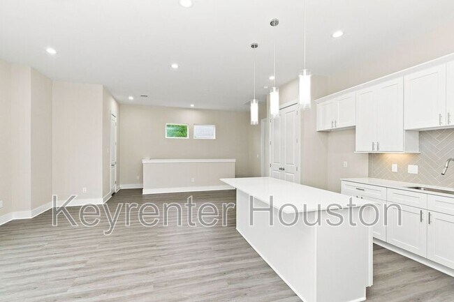 Foto del edificio - 8316 Curry Rd