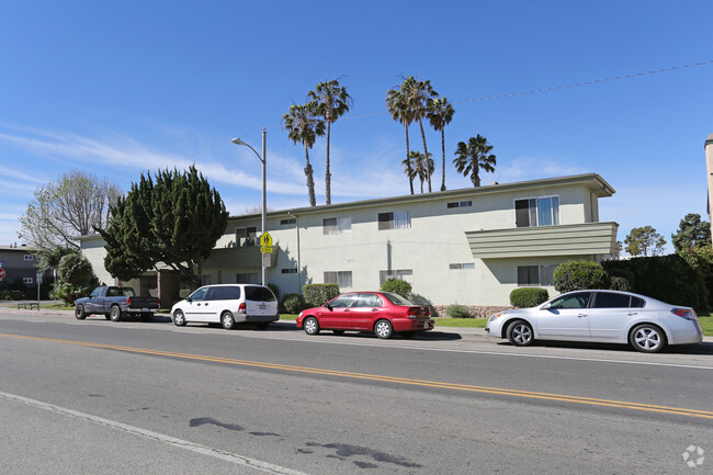 Foto del edificio - 5321 Perkins Rd