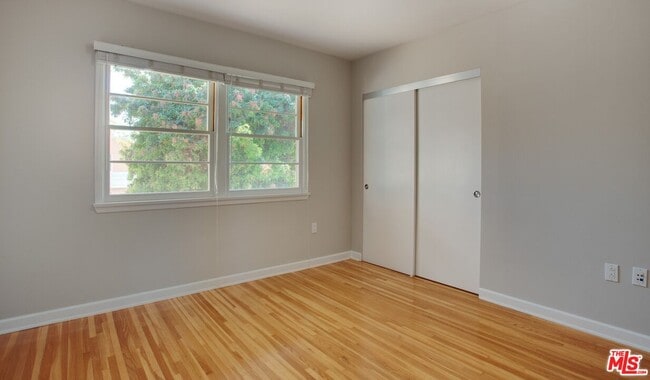 Building Photo - 1613 Penmar Ave