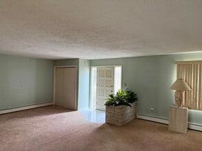 Building Photo - 139 Lincoln Hwy