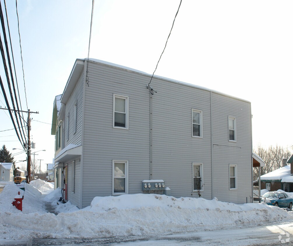 Building Photo - 85-87 South St