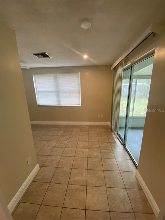 Building Photo - 2450 Kimberly Dr