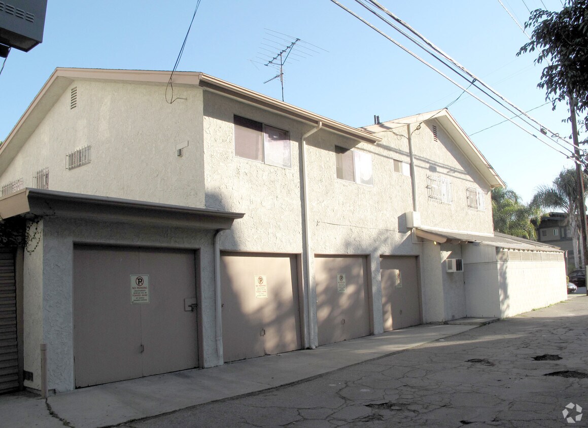 Building Photo - 29 Orange Ave