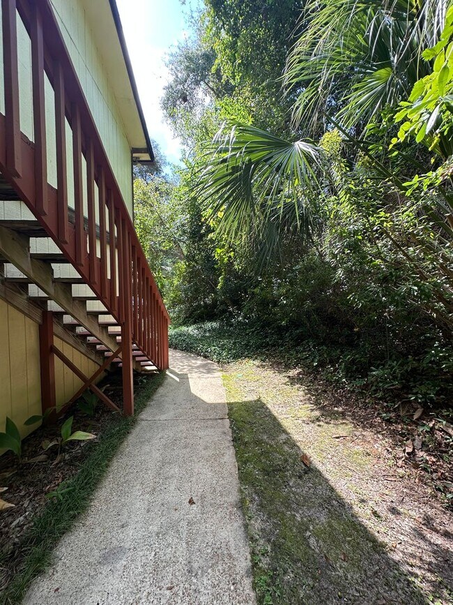 Foto del edificio - Spacious downstairs 2Bed/1 Bath in Killear...