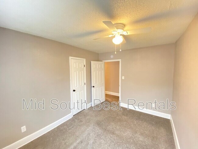 Foto del edificio - 1336 Chadwick Cir