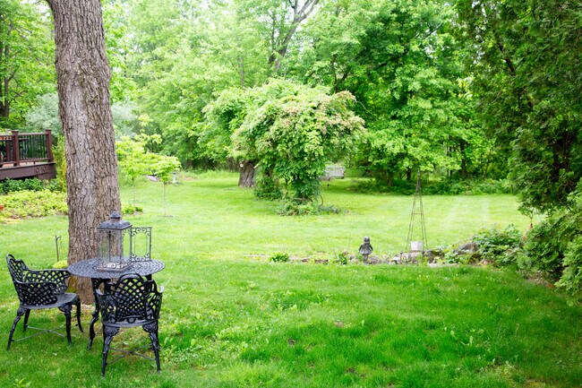 Backyard - 2419 N Broad St