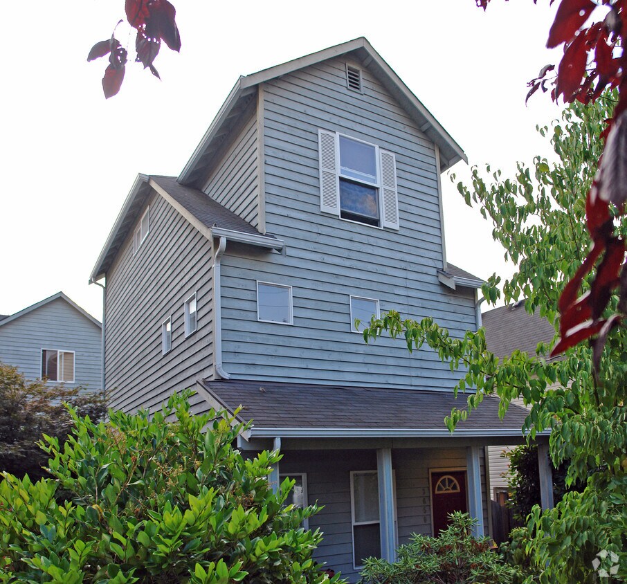 3650 Whitman Ave, Seattle, WA 98103 Apartments in Seattle, WA