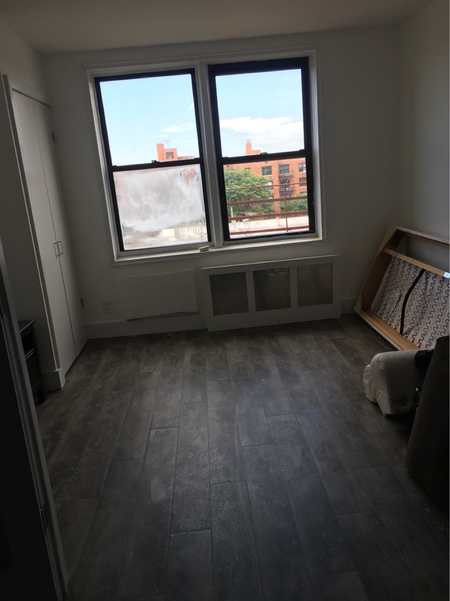 Primary Photo - 132-45 Maple Ave