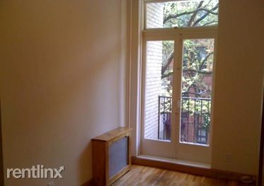 Primary Photo - 225 W 71st St
