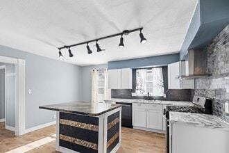 Building Photo - 1051 Ave A