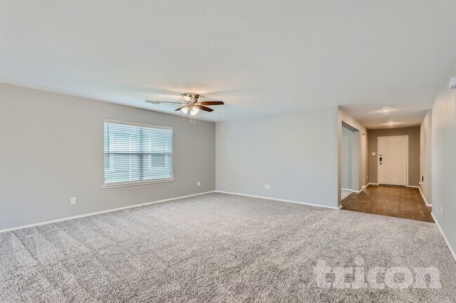 Foto del edificio - 126 Spring Creek Ln