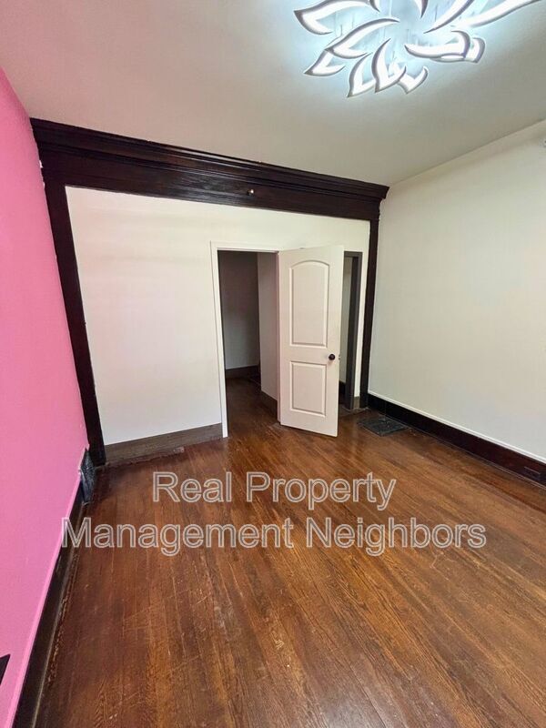 Foto del edificio - 216 Lafayette Ave NE