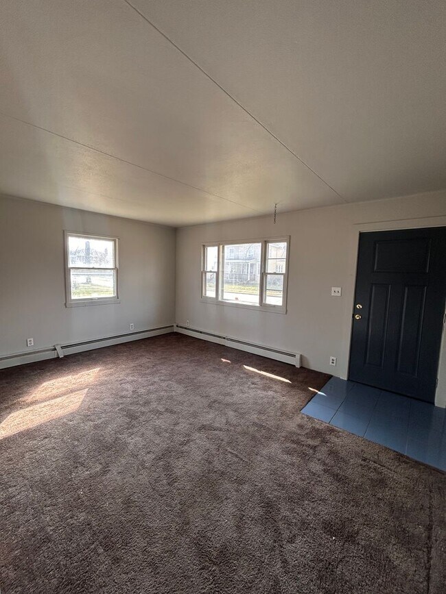 Building Photo - 3009 S Harrison St