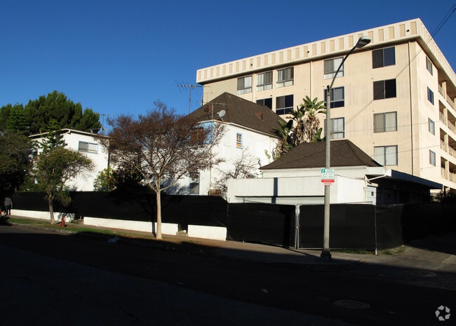 Building Photo - 9221 Whitworth Dr