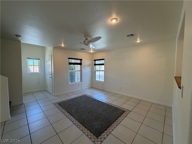 Building Photo - 8306 Golden Amber St