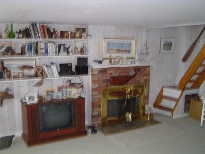 Building Photo - 79 Pine Neck Ave