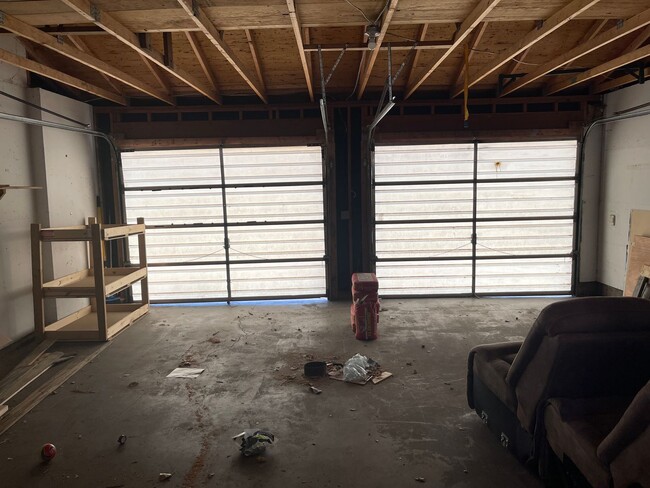 Building Photo - 611 35th Ave