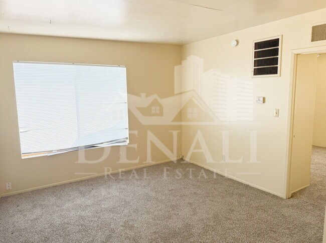Foto del edificio - 1211 W Apache Trail