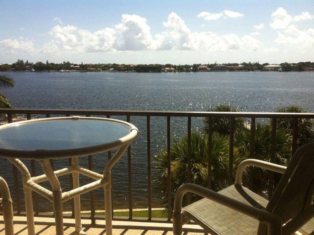 1202 S Lake Dr Unit 502, Lantana, FL 33462 Condo for Rent in Lantana