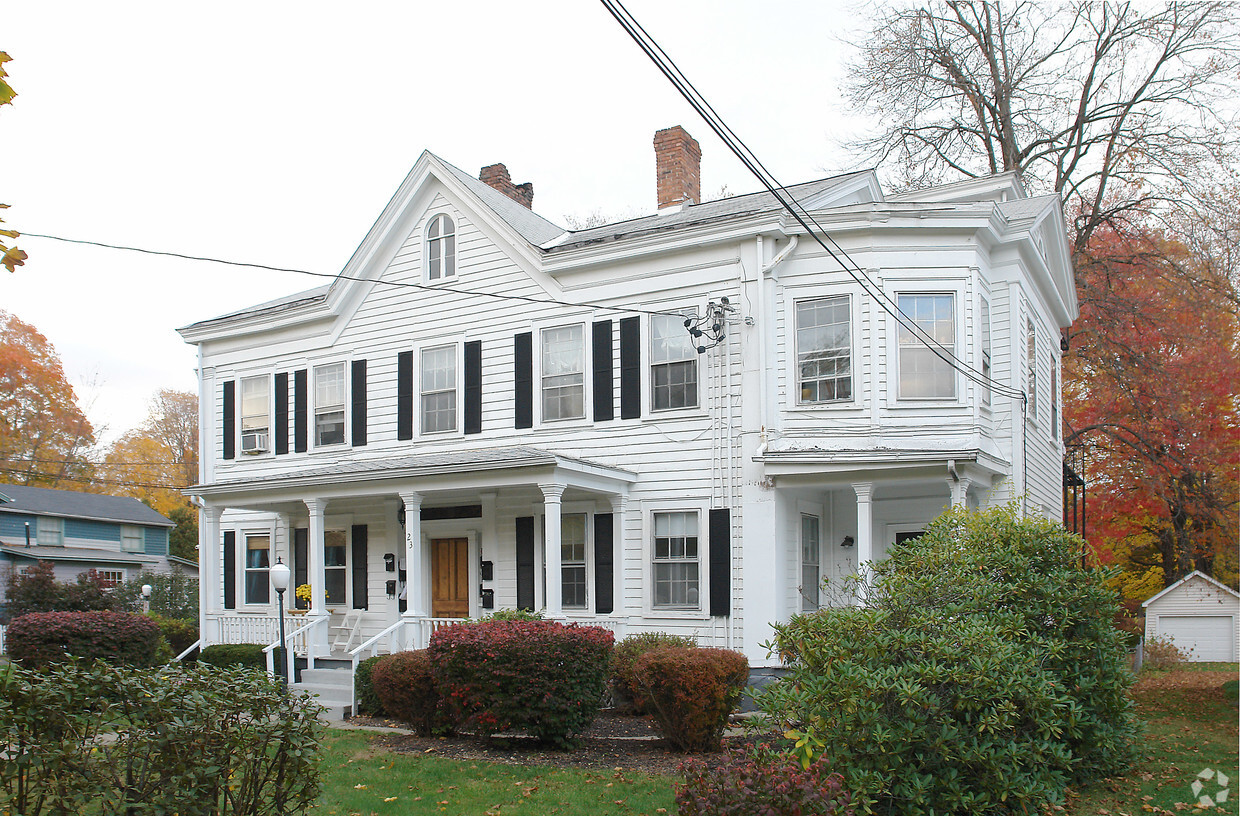 Building Photo - Rhinebeck Apartments