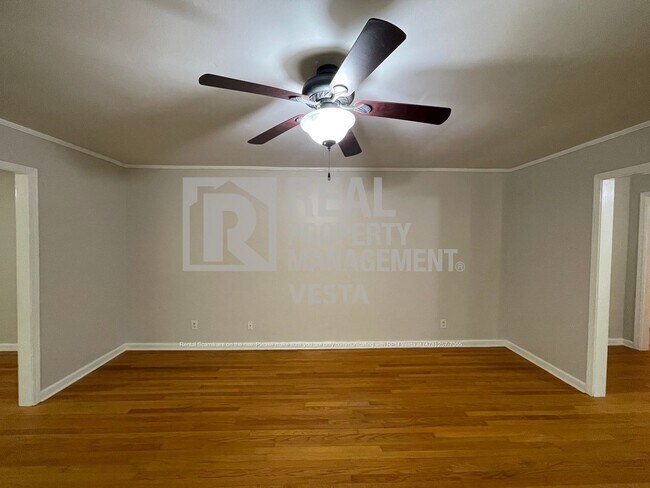 Foto del edificio - 7162 Everett Dr