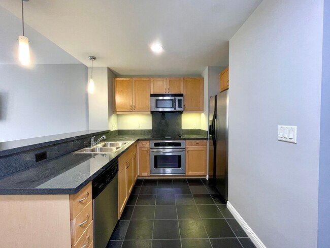 Foto del edificio - Amazing Studio 2 blocks from Petco Park w/...