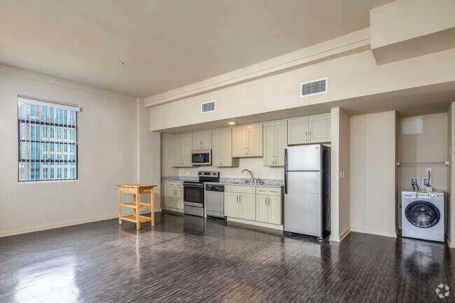 1 habitación, 1 baño, 820 pies cuadrados, sala de estar y cocina - 1321 Lofts