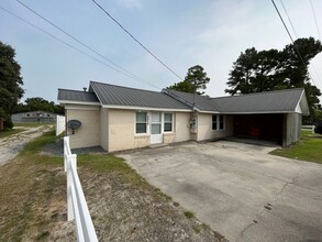 Building Photo - 1078 Jonestown Rd