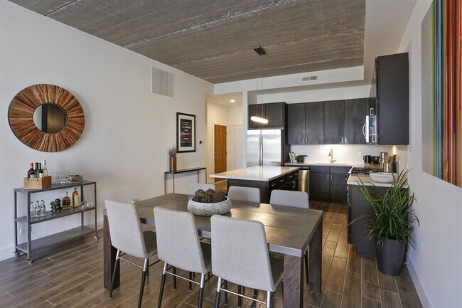 Foto del edificio - 2944 N Halsted St