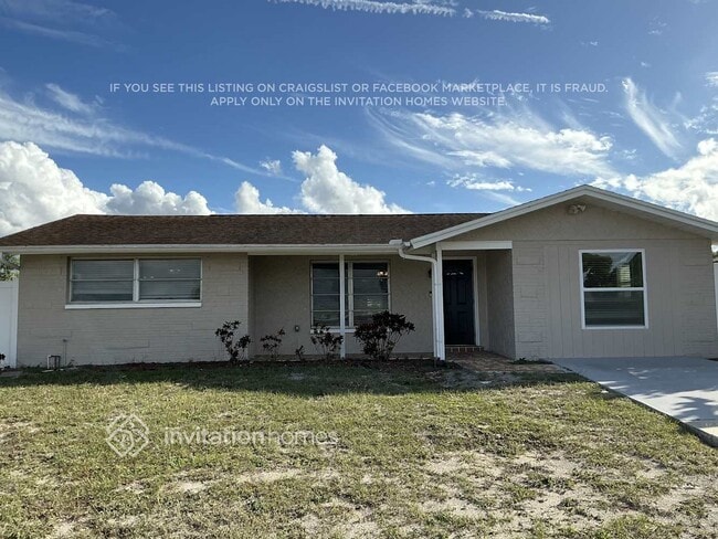 Building Photo - 8018 Pineapple Ln