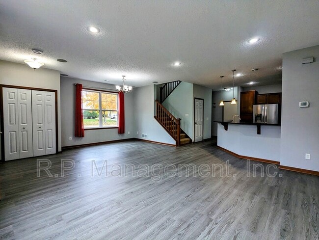 Foto del edificio - 3352 Hazel Trail