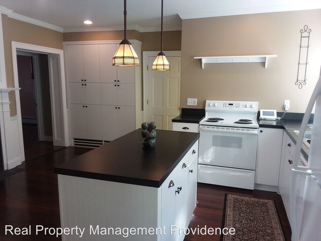 Building Photo - 2 br, 1 bath House - 23 Greene Street, Unit A
