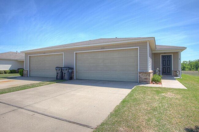 Foto del edificio - 5807 N 34th St