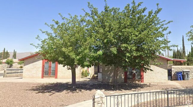 Building Photo - 9303 Aquarius Ln