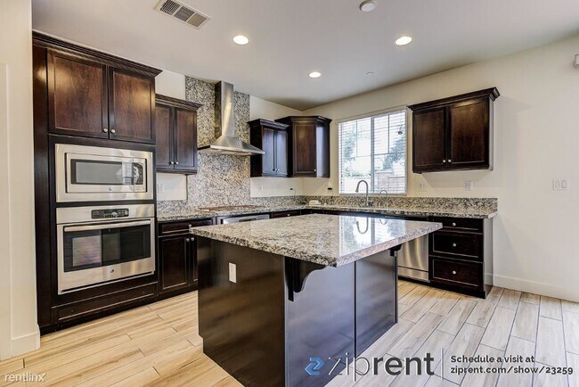 Building Photo - 4 br, 3 bath House - 12838 Meridian St, Ea...
