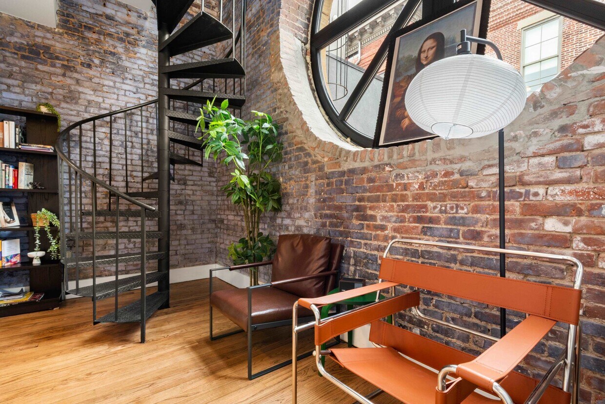 Foto principal - 380 Montgomery St
